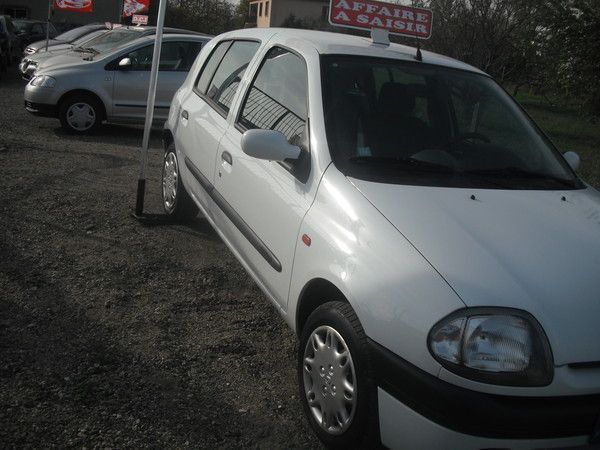 RENAULT CLIO 1.4